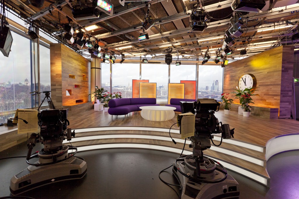 SPD SmartGlass @ ITV Daybreak Studios - SmartGlass International